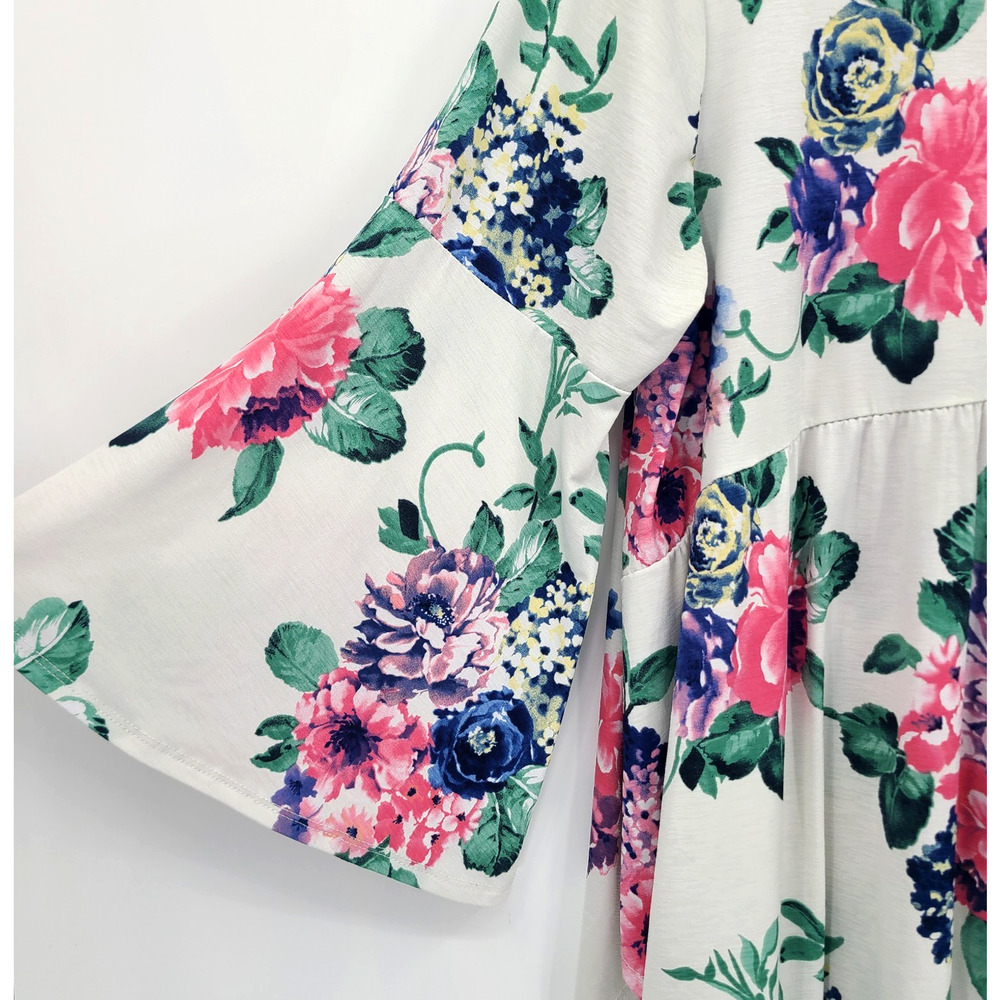 Beeson River Plus Top White Pink Floral Bell Sleeve Boho Cottagecore Size 3X - Picture 2 of 8